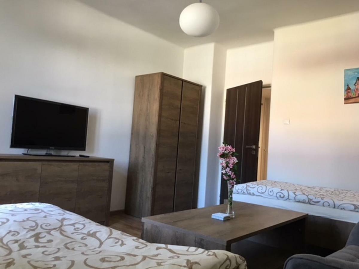 크렘니차 Apartman S Vyhladom 아파트 외부 사진